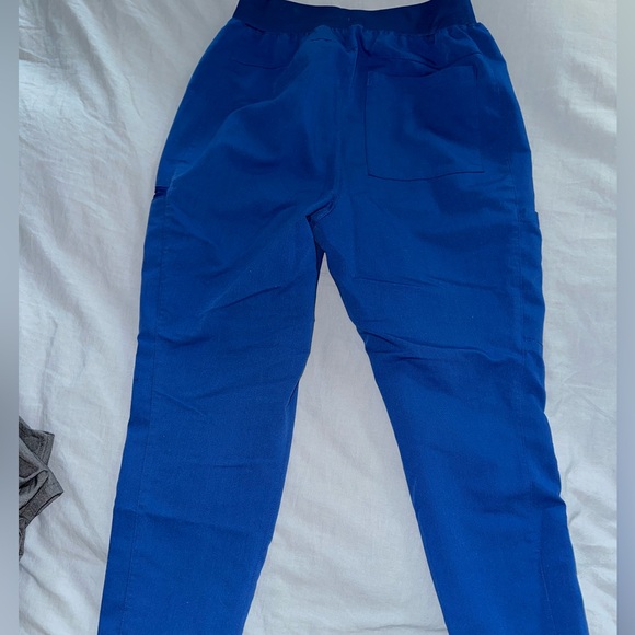 Fabletics high-rise on call jogger scrub pants royal blue - Picture 6 of 7